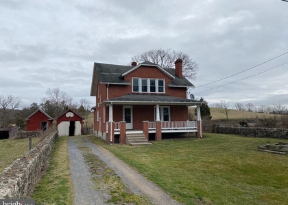 308 Gainesboro Road - Photo 1