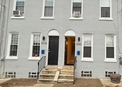 2040 N Darien Street - Photo 1