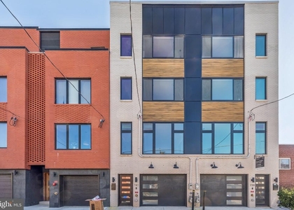 739 N Capitol Street - Photo 1
