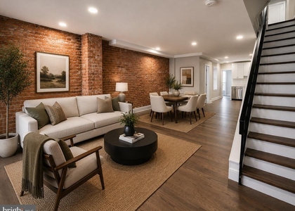 347 N Robinson Street - Photo 1
