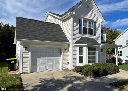 433 Holly Thorn Trace - Photo 1