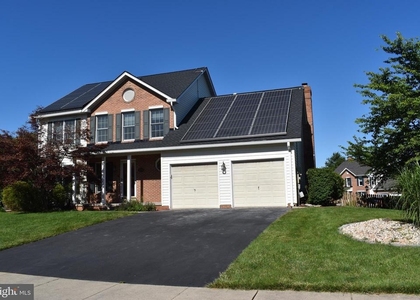 2174 E Greenleaf Drive - Photo 1
