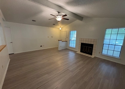 1112 Byers Ln - Photo 1
