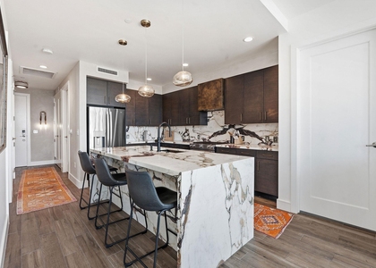 222 West Ave - Photo 1