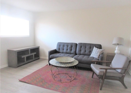 926 E Dean Keeton St - Photo 1
