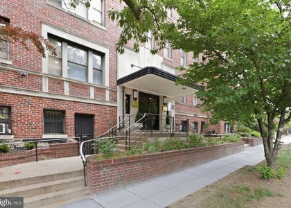 1365 Kennedy Street Nw - Photo 1