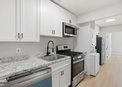 1250 Queen Street Ne - Photo 1
