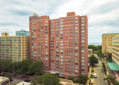 2909 N Sheridan Road - Photo 1