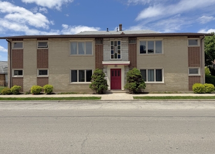 7601 W 61 Place W - Photo 1