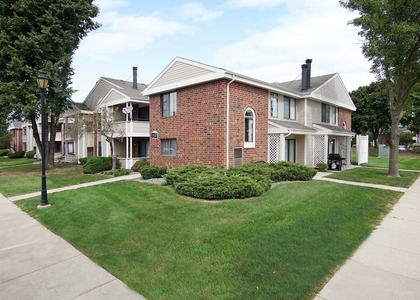 1517 Westminster Drive - Photo 1