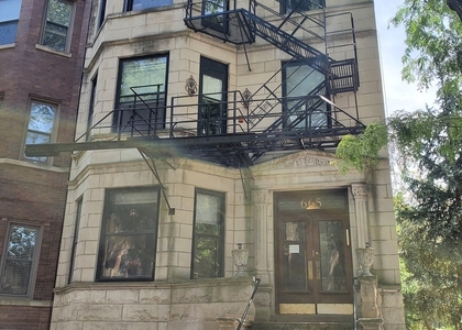 665 W Roscoe Street - Photo 1