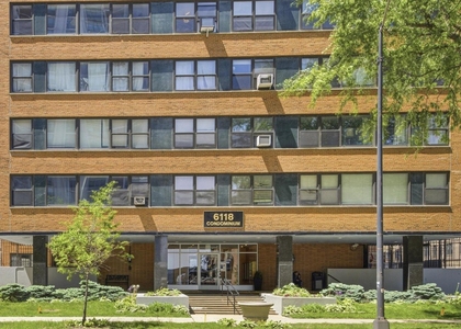 6118 N Sheridan Road - Photo 1