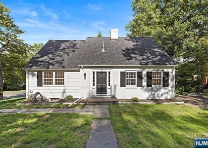 154 N Franklin - Photo 1