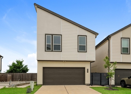 373 N Centro Circle - Photo 1