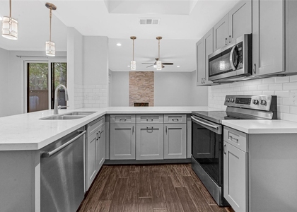 233 Litchfield Lane - Photo 1
