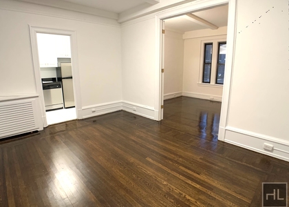 West 55 Street - Photo 1