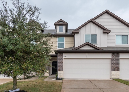 6247 Brenwood Circle - Photo 1