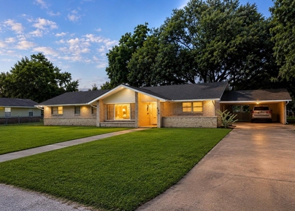804 Merry - Photo 1
