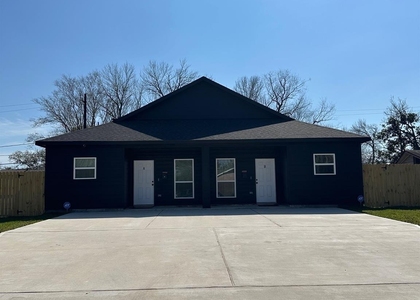 5774 Heron Drive - Photo 1