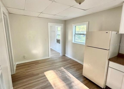 404 Pennsylvania Avenue - Photo 1