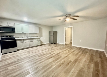 6705 Fairway Dr - Photo 1