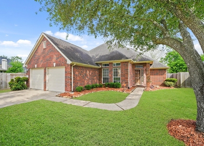 2923 Humble Drive - Photo 1