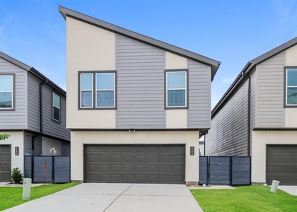 446 S Centro Circle - Photo 1