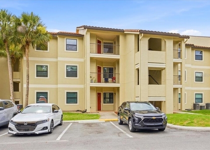 3028 Parkway Boulevard - Photo 1