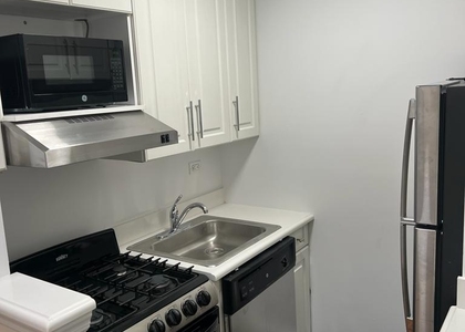 E 89th St / York Avenue - Photo 1