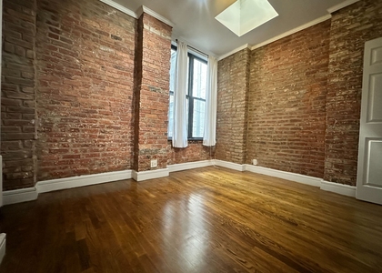East 13th Street - Photo 1