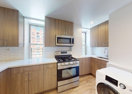 Ninth Avenue - Photo 1