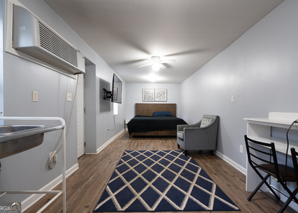 970 Hubbard Street Sw - Photo 1