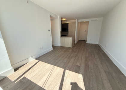West 47th Street - Photo 1