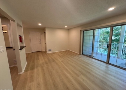 7 Sheffield Ct - Photo 1