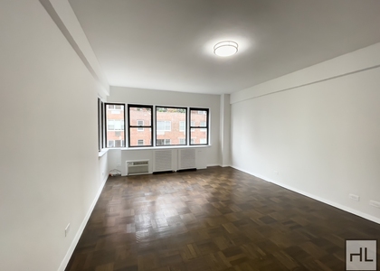 Beekman Place - Photo 1