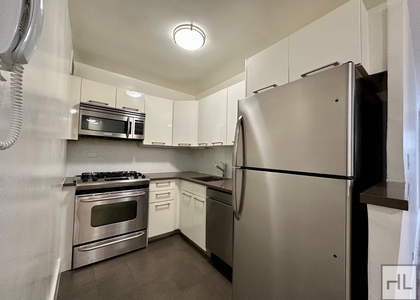 East 63 Street - Photo 1