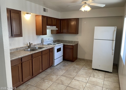 1222 E Mountain View Road - Photo 1