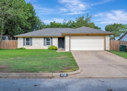 4729 Oarlock Drive - Photo 1