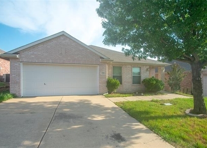 3725 Sapphire Street - Photo 1