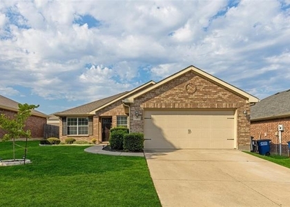 325 Crosscreek Drive - Photo 1