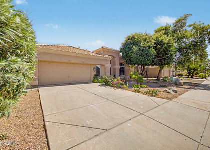 7251 E Lakeview Avenue - Photo 1