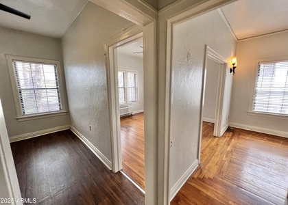 902 E Palm Lane - Photo 1