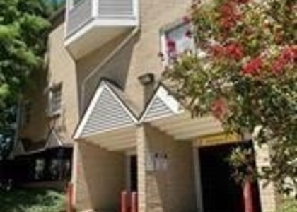 1010 Allen Street - Photo 1