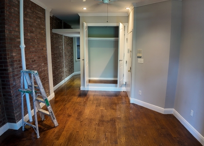 48th St & 10th Avenue - Photo 1
