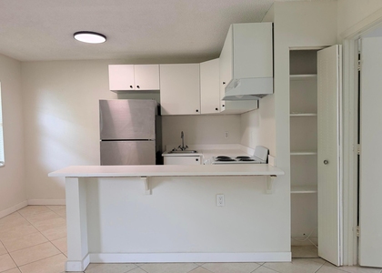 5174 Ne 6th Avenue - Photo 1