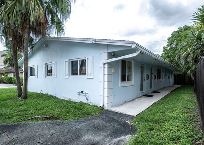 750 Sw 2 Street - Photo 1