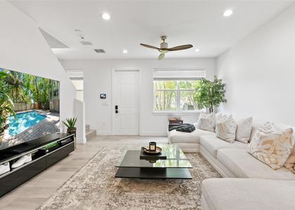 417 Sw 8th Street - Photo 1