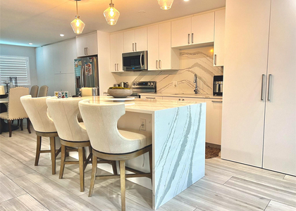 2115 Ne 37th Drive - Photo 1