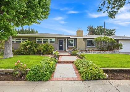 345 N Shattuck - Photo 1