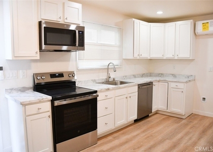 388 Parker - Photo 1
